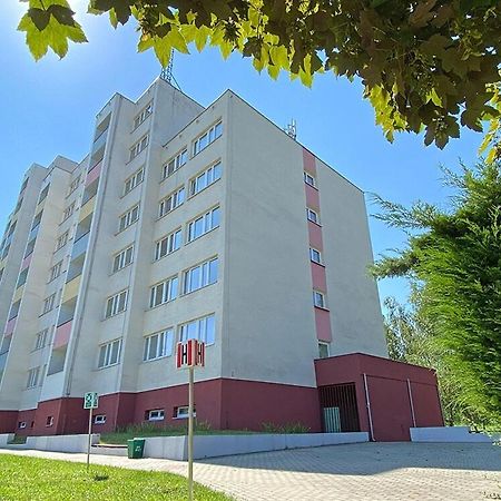 Dom Studencki Raj Vandrarhem Wrocław Exteriör bild
