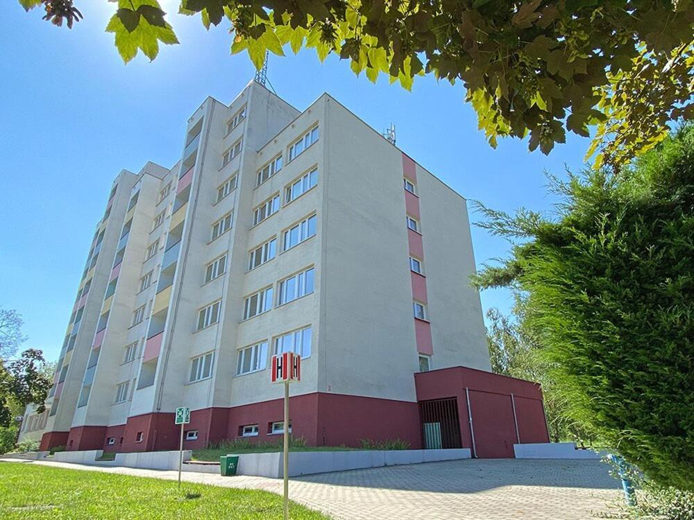 Dom Studencki Raj Vandrarhem Wrocław Exteriör bild